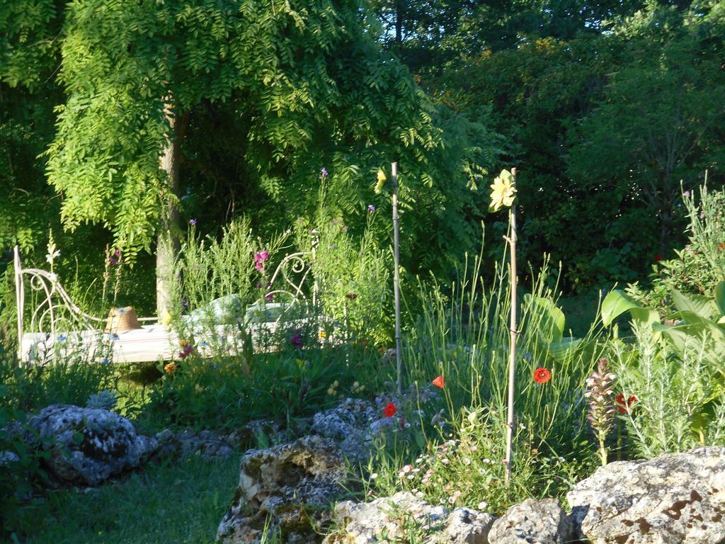Bed and Breakfast Bastida De Beata à Noailles  Extérieur photo
